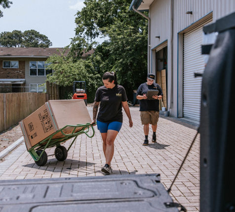 Moving unit warehouse